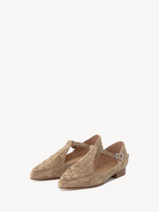 Daphne shoes